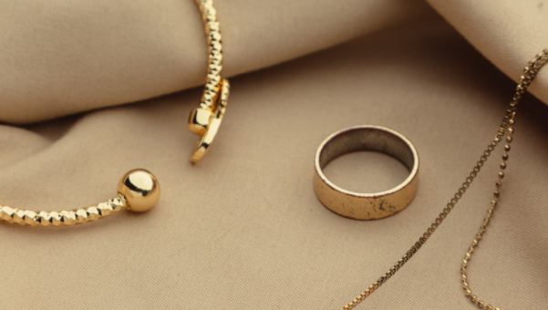 Best Mailers for Jewelry: A Complete Guide to Shipping Without Damage or Theft